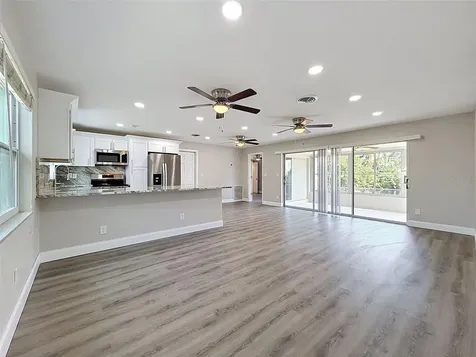307 87th Avenue NE St Petersburg FL 33702