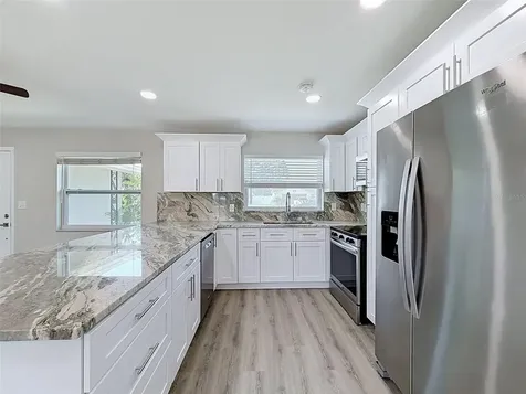 307 87th Avenue NE St Petersburg FL 33702