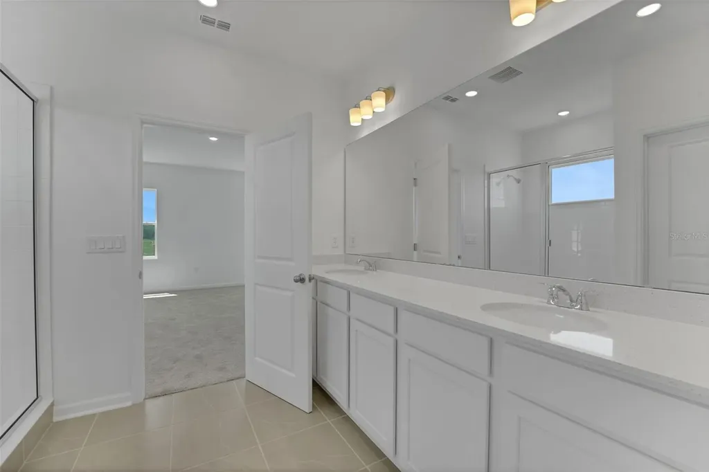 1006 Swamp Chestnut Loop Lady Lake FL 32159
