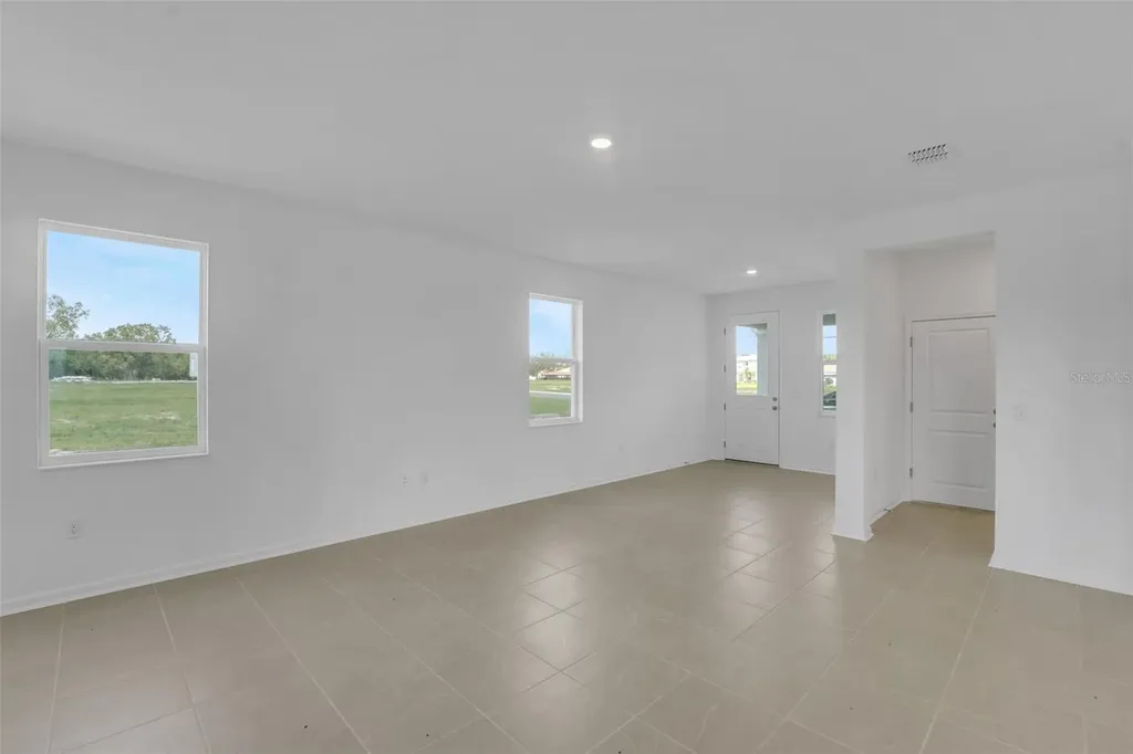 1006 Swamp Chestnut Loop Lady Lake FL 32159