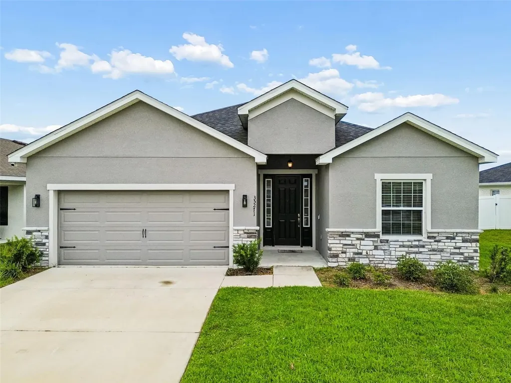 35271 Crescent Creek Drive Zephyrhills FL 33541