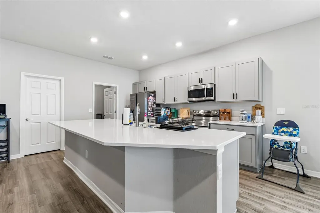 35271 Crescent Creek Drive Zephyrhills FL 33541