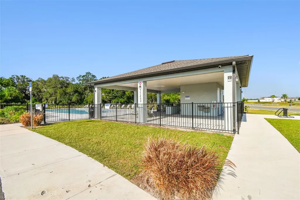 35271 Crescent Creek Drive Zephyrhills FL 33541