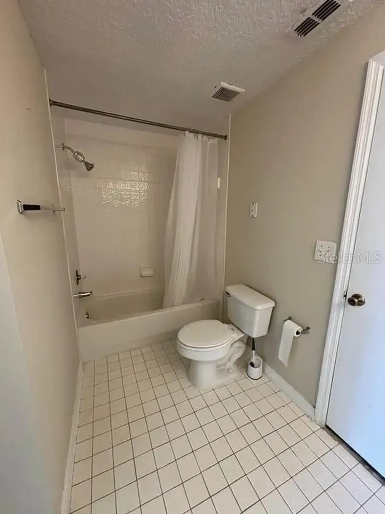 5560 Metrowest Boulevard Orlando FL 32811
