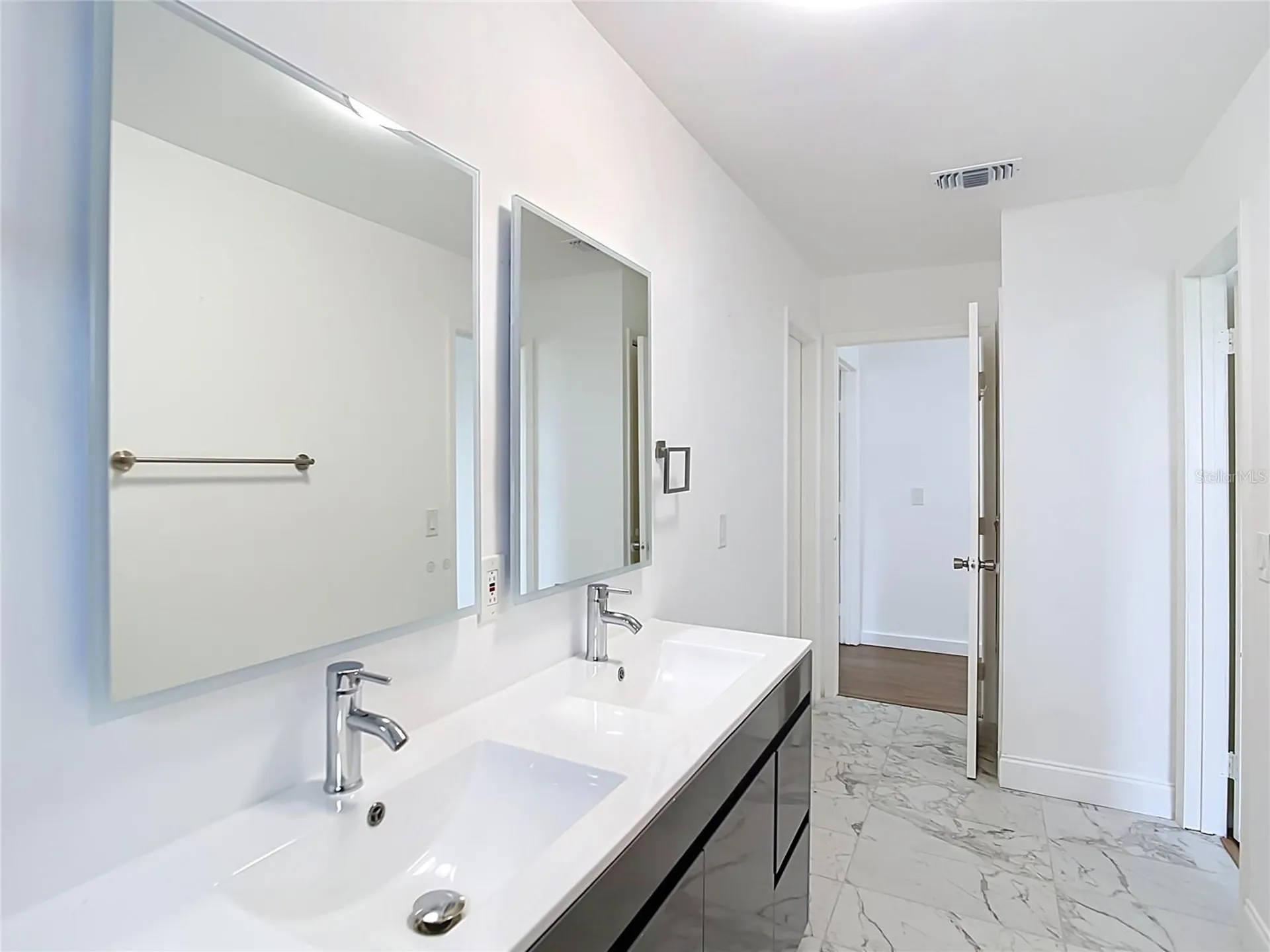 3303 6th Street SW Lehigh Acres FL 33976