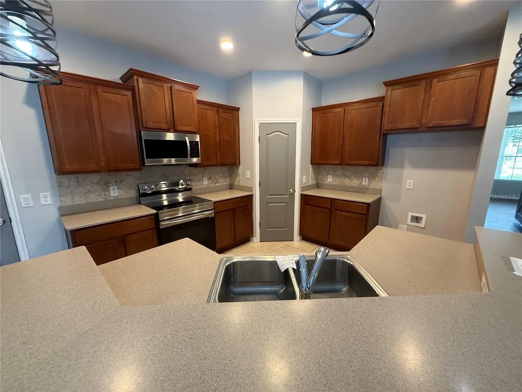 2260 Tradewinds Drive Kissimmee FL 34746