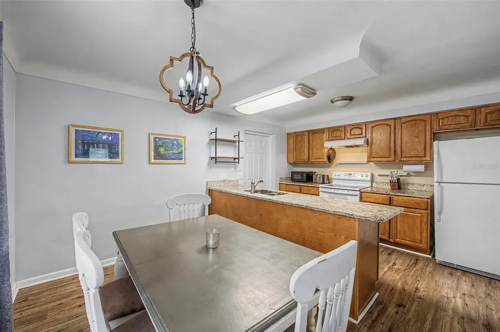4738 9th Street Zephyrhills FL 33542