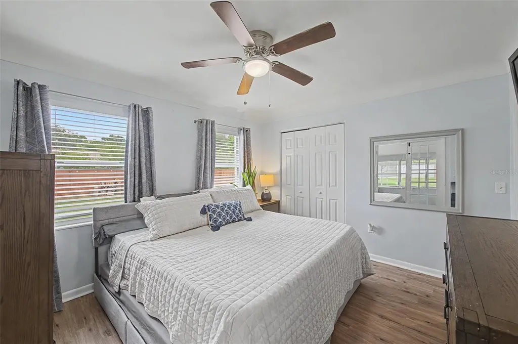 4738 9th Street Zephyrhills FL 33542