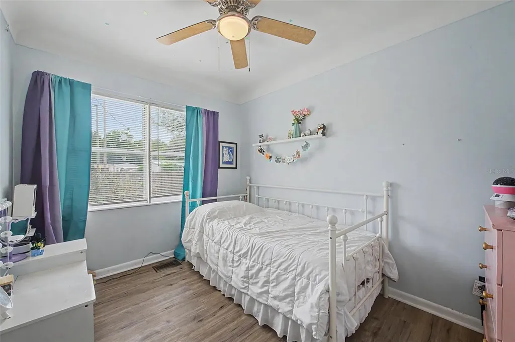 4738 9th Street Zephyrhills FL 33542
