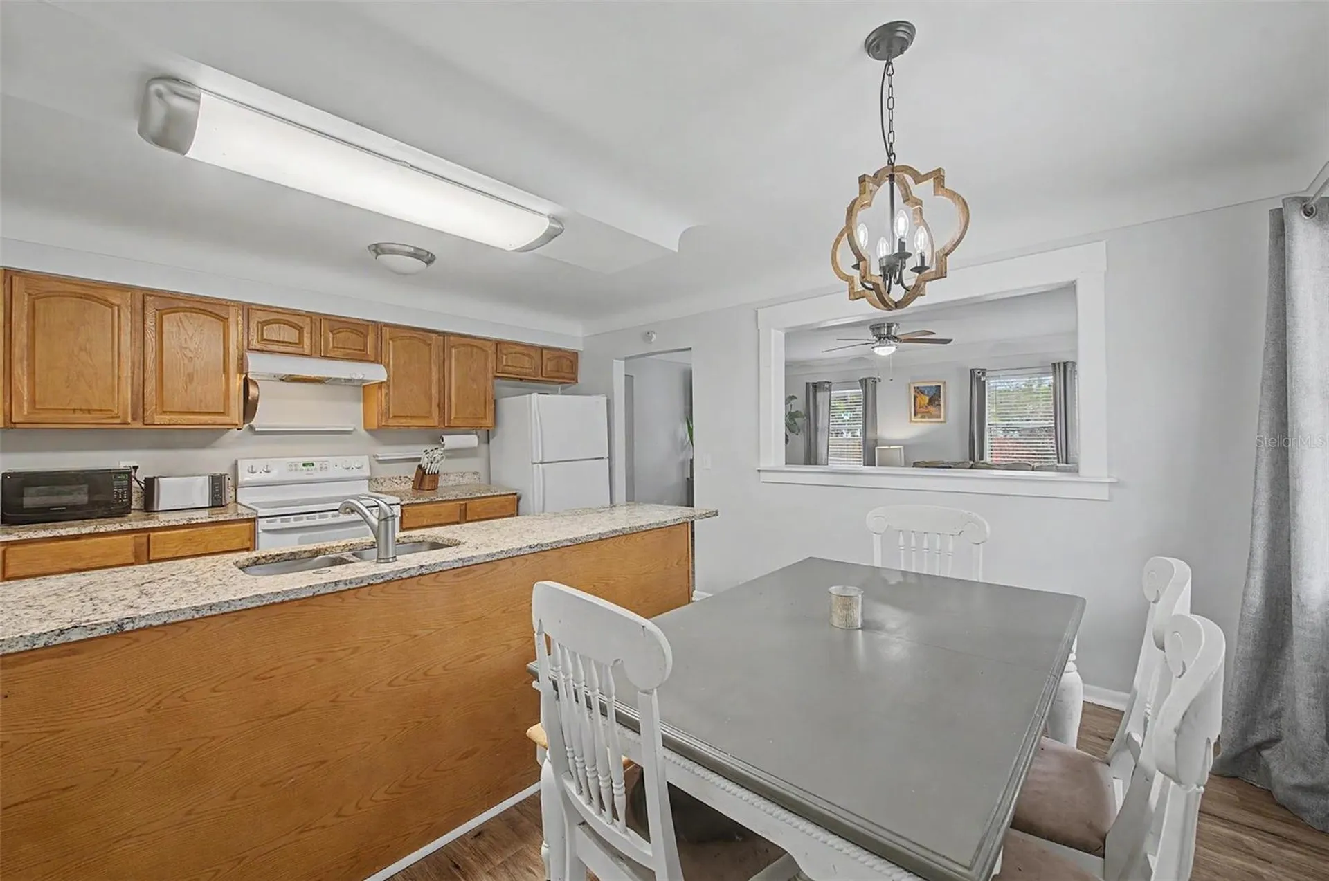4738 9th Street Zephyrhills FL 33542
