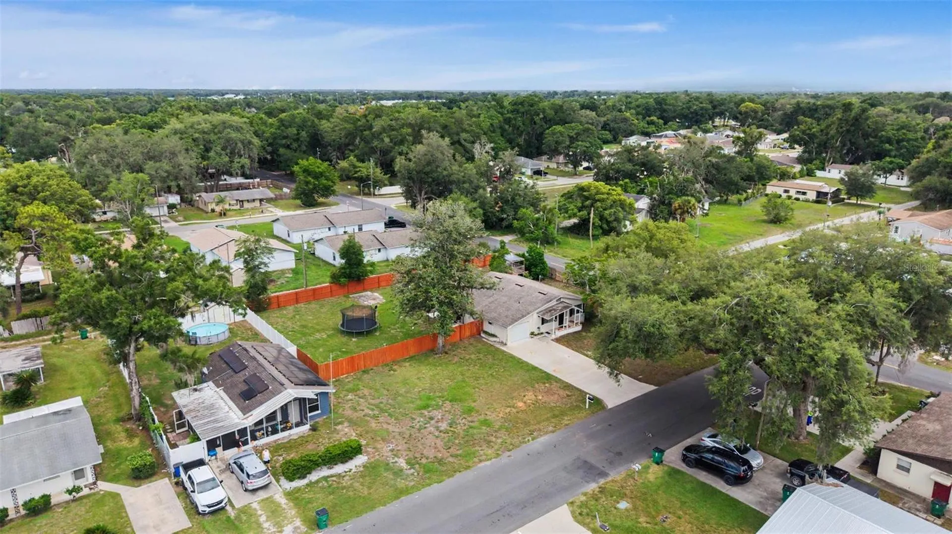 4738 9th Street Zephyrhills FL 33542