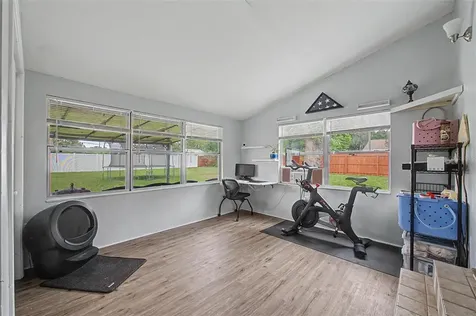 4738 9th Street Zephyrhills FL 33542