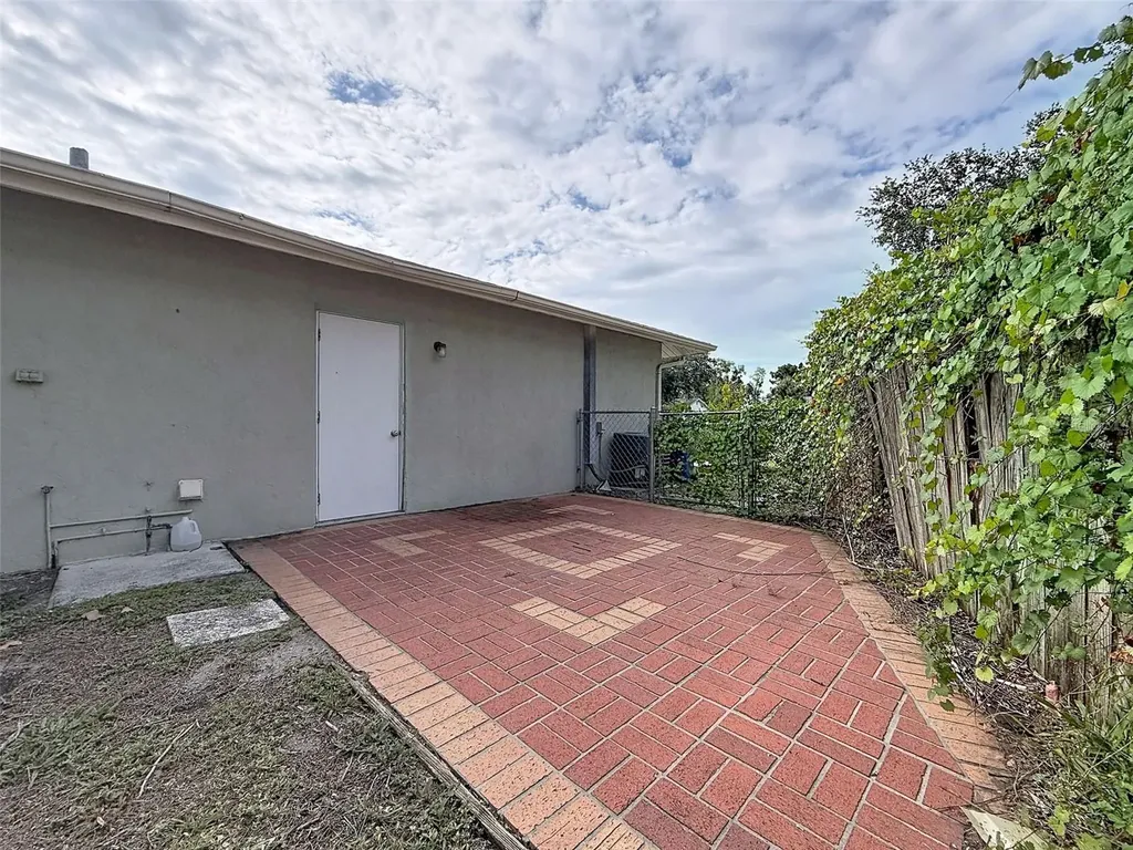 3019 40th Avenue W Bradenton FL 34205