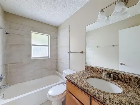 3019 40th Avenue W Bradenton FL 34205