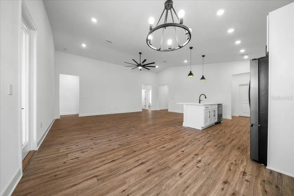16213 Penn State Road Weeki Wachee FL 34614