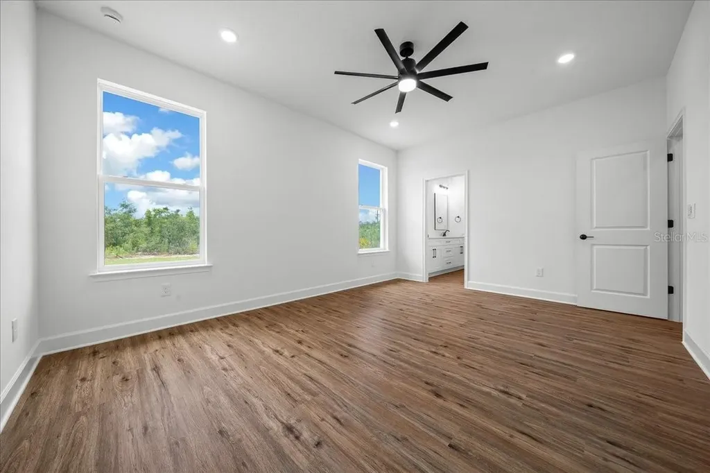 16213 Penn State Road Weeki Wachee FL 34614