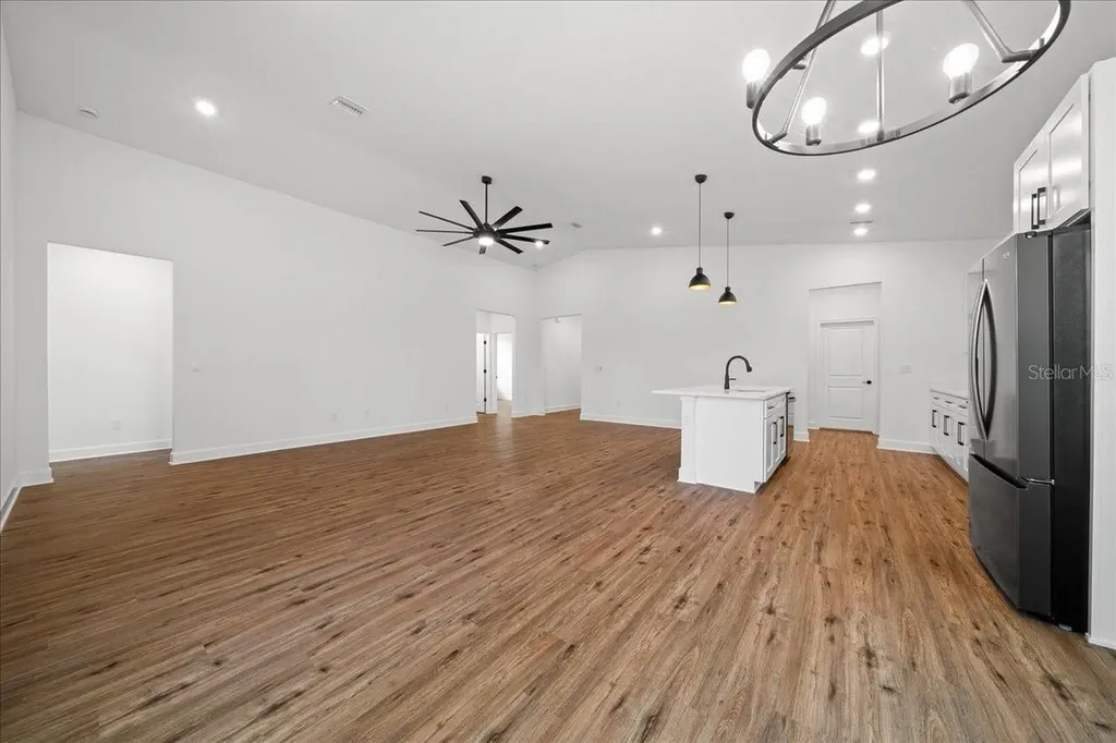 16213 Penn State Road Weeki Wachee FL 34614