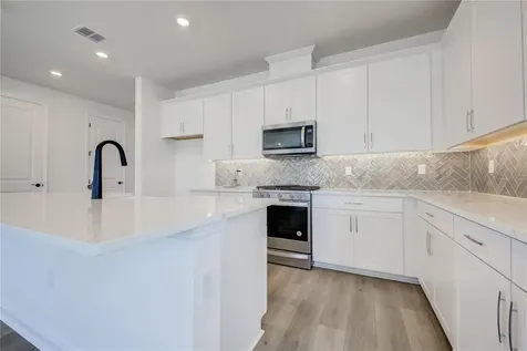 144 Thorne Lane Sarasota FL 34240