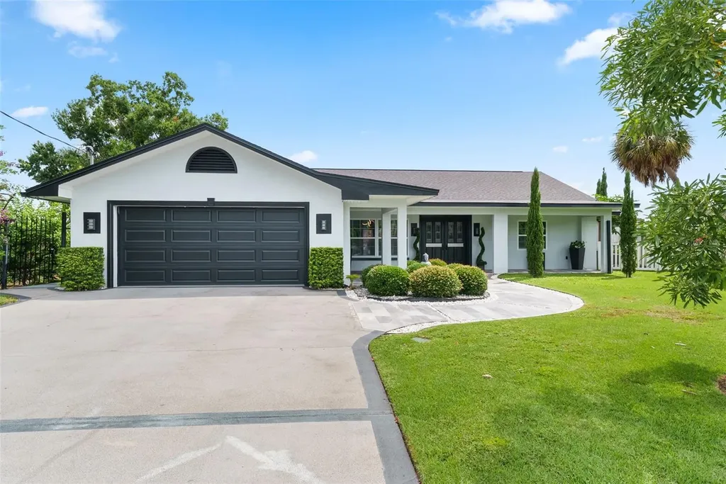 7302 Egypt Lake Drive Tampa FL 33614
