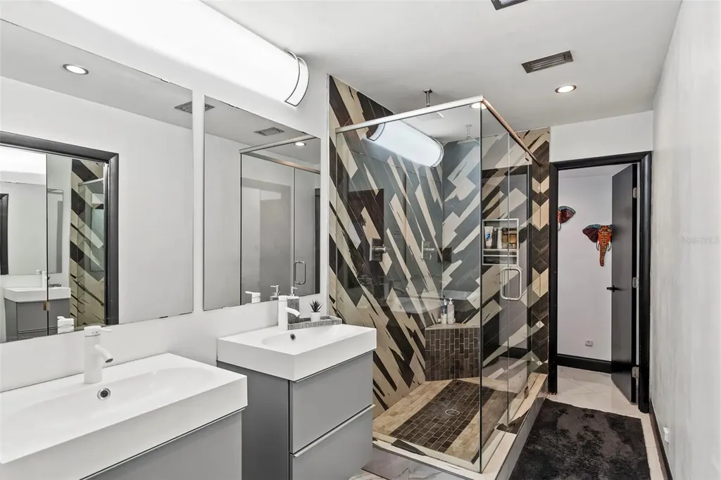 7302 Egypt Lake Drive Tampa FL 33614