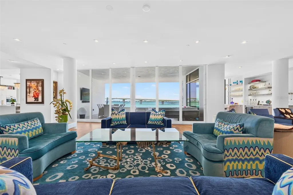 280 Golden Gate Point Sarasota FL 34236