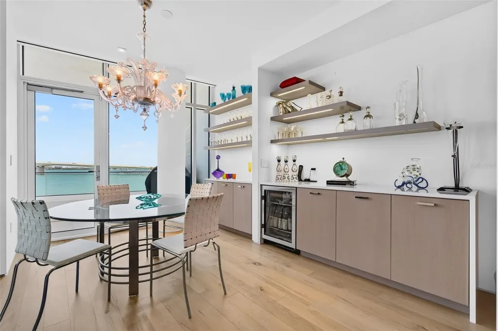 280 Golden Gate Point Sarasota FL 34236