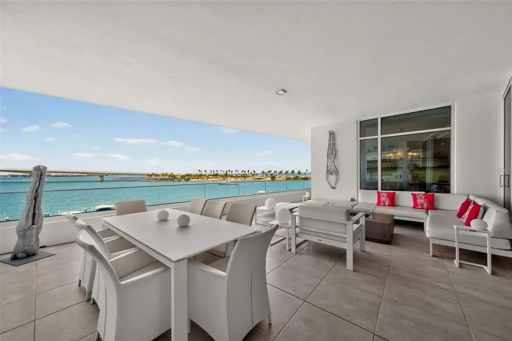 280 Golden Gate Point Sarasota FL 34236