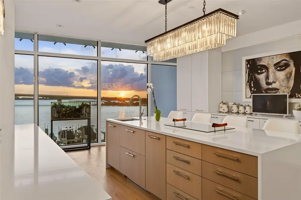 280 Golden Gate Point Sarasota FL 34236