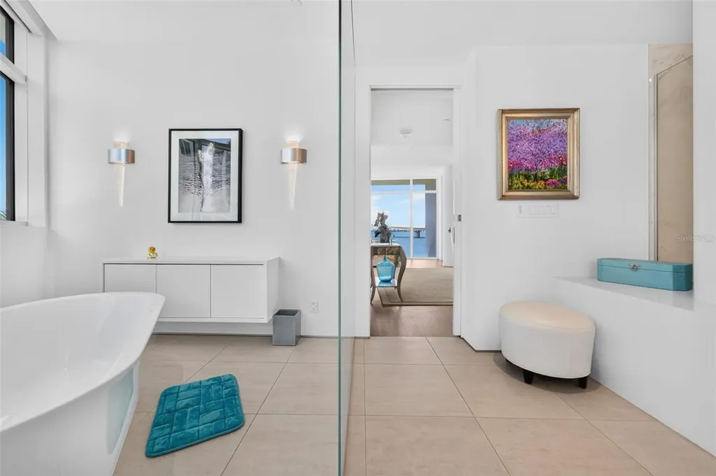 280 Golden Gate Point Sarasota FL 34236