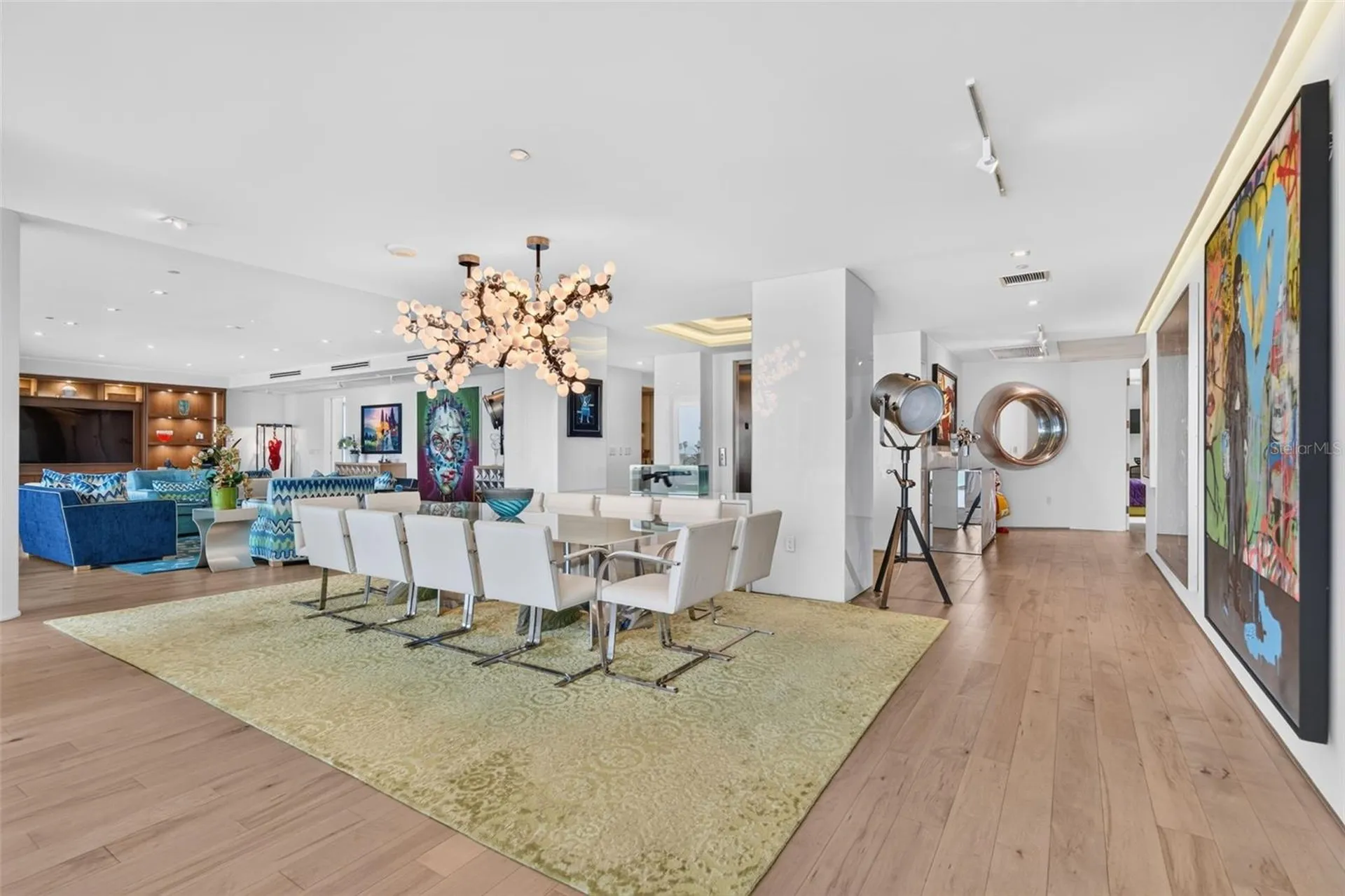280 Golden Gate Point Sarasota FL 34236