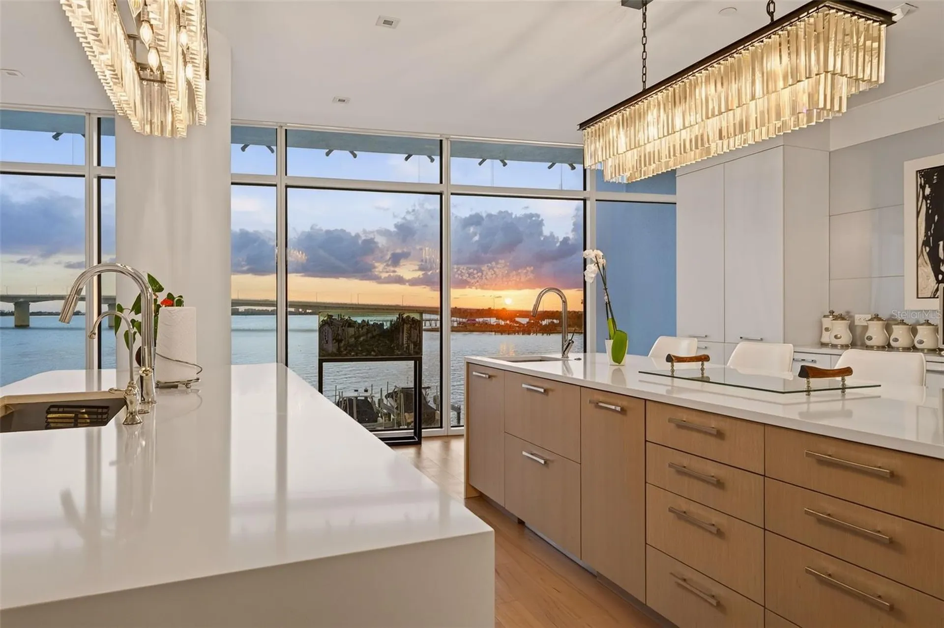 280 Golden Gate Point Sarasota FL 34236