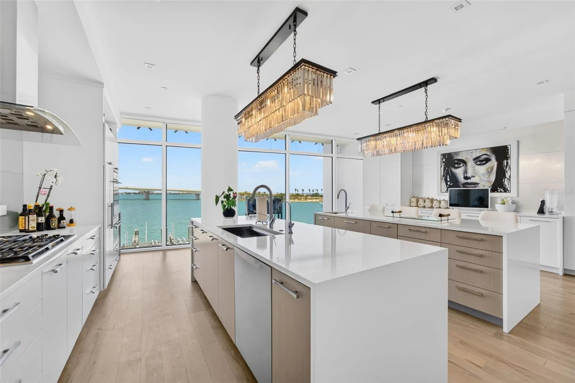 280 Golden Gate Point Sarasota FL 34236