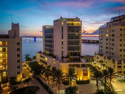 280 Golden Gate Point Sarasota FL 34236