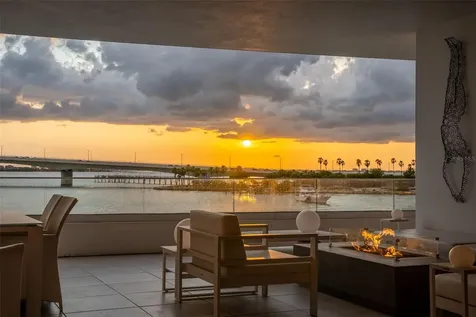 280 Golden Gate Point Sarasota FL 34236