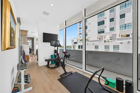 280 Golden Gate Point Sarasota FL 34236