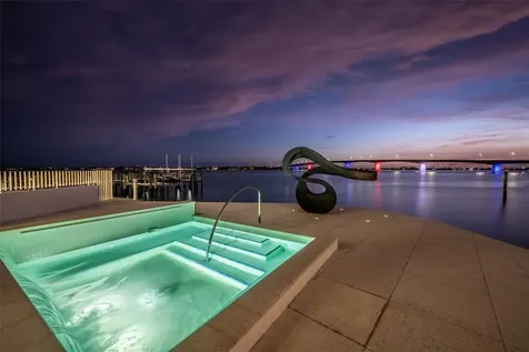 280 Golden Gate Point Sarasota FL 34236
