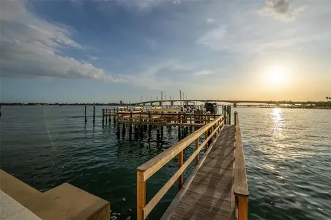 280 Golden Gate Point Sarasota FL 34236