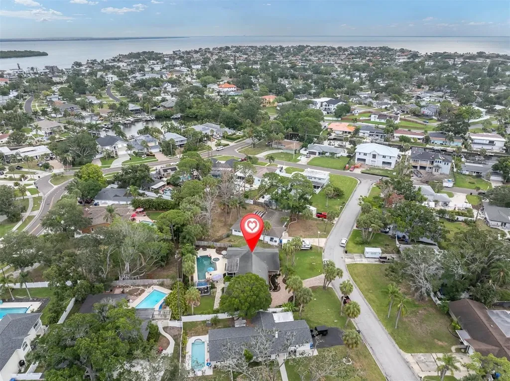1625 North Dakota Avenue NE St Petersburg FL 33703