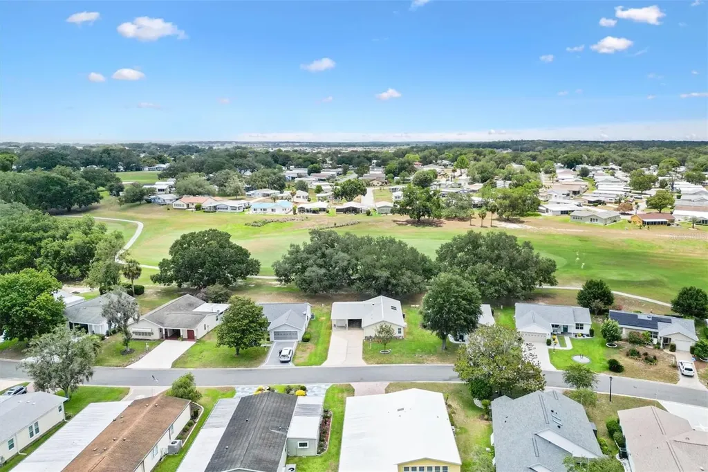 723 Heathrow Avenue Lady Lake FL 32159