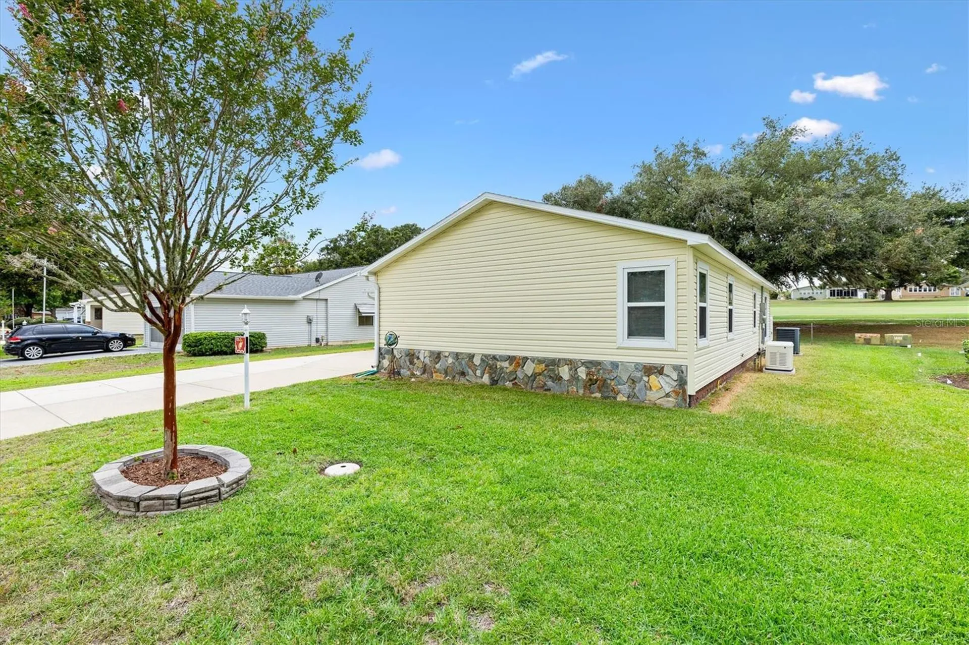 723 Heathrow Avenue Lady Lake FL 32159