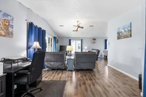 723 Heathrow Avenue Lady Lake FL 32159