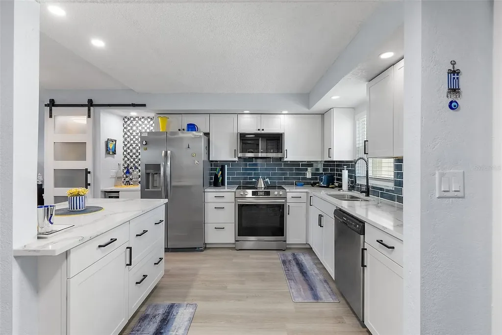 4725 Cove Circle St Petersburg FL 33708
