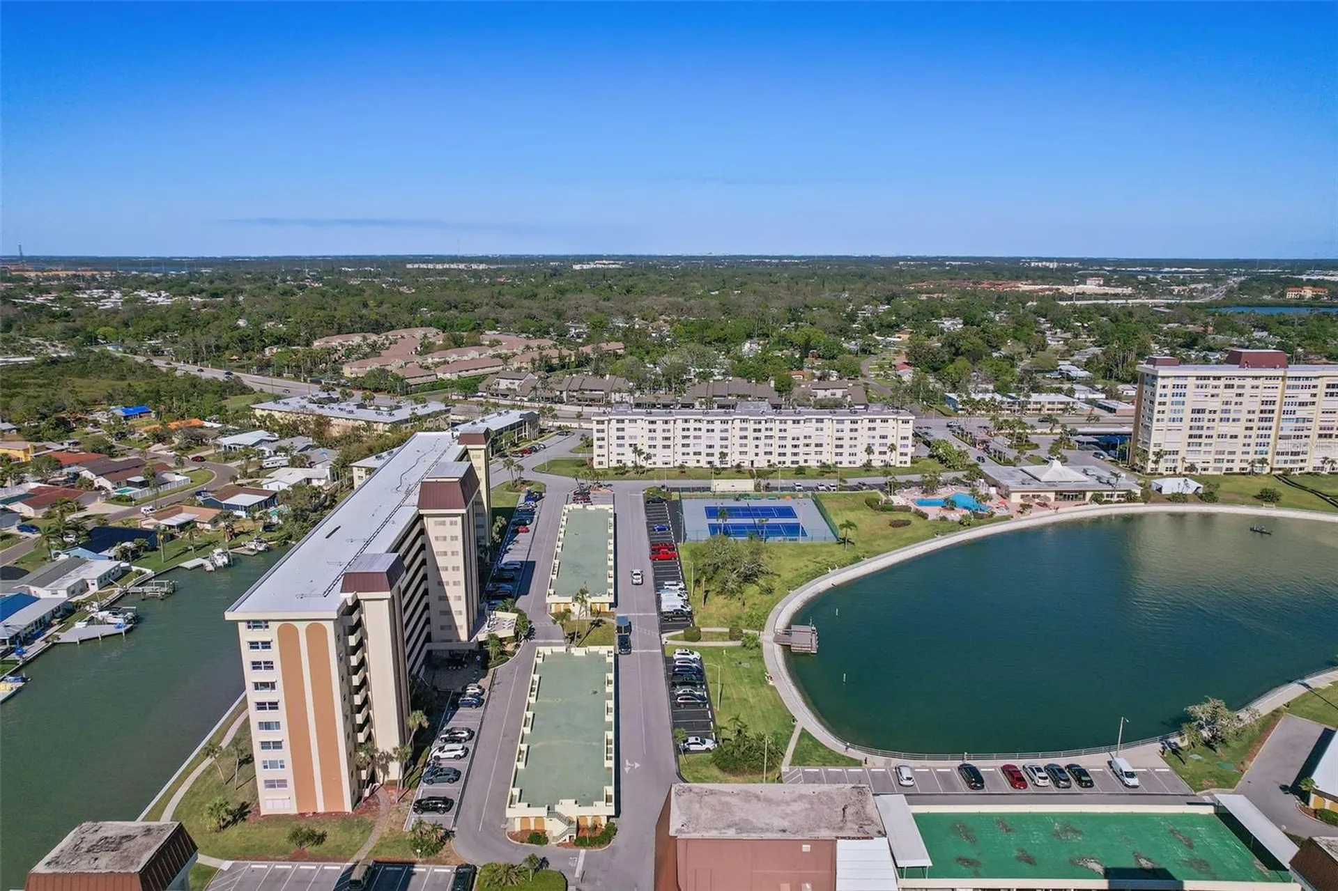 4725 Cove Circle St Petersburg FL 33708