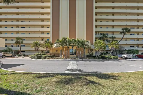 4725 Cove Circle St Petersburg FL 33708