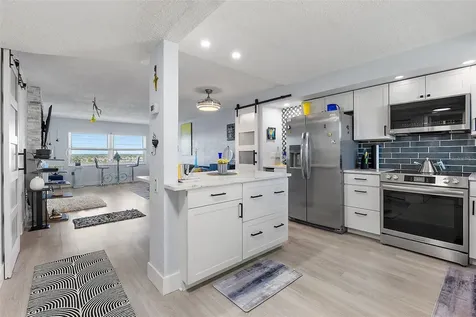 4725 Cove Circle St Petersburg FL 33708