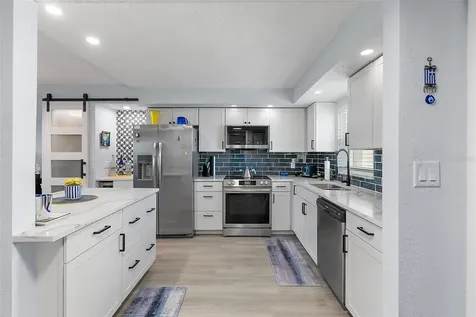 4725 Cove Circle St Petersburg FL 33708