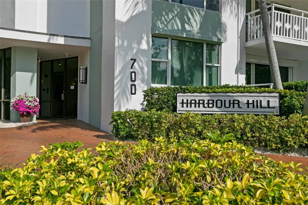 700 Beach Drive NE St Petersburg FL 33701