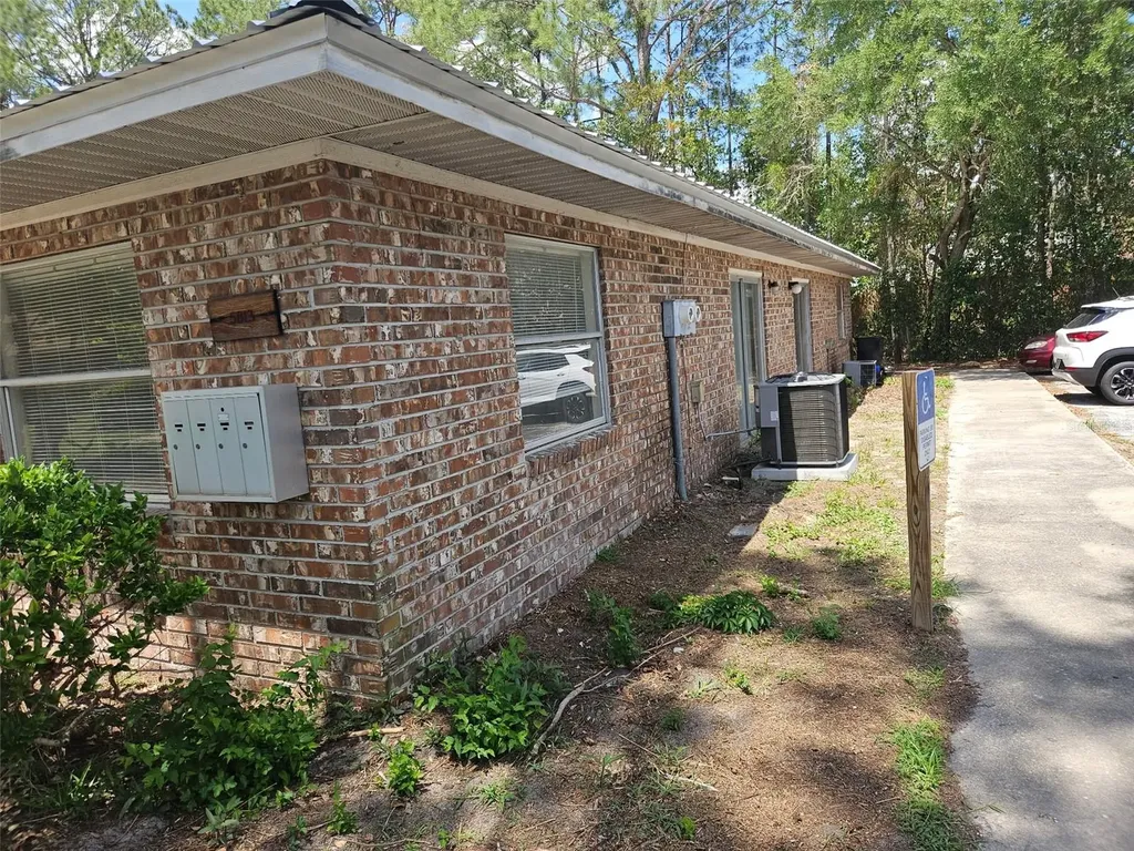 5813 NW 23rd Terrace Gainesville FL 32653