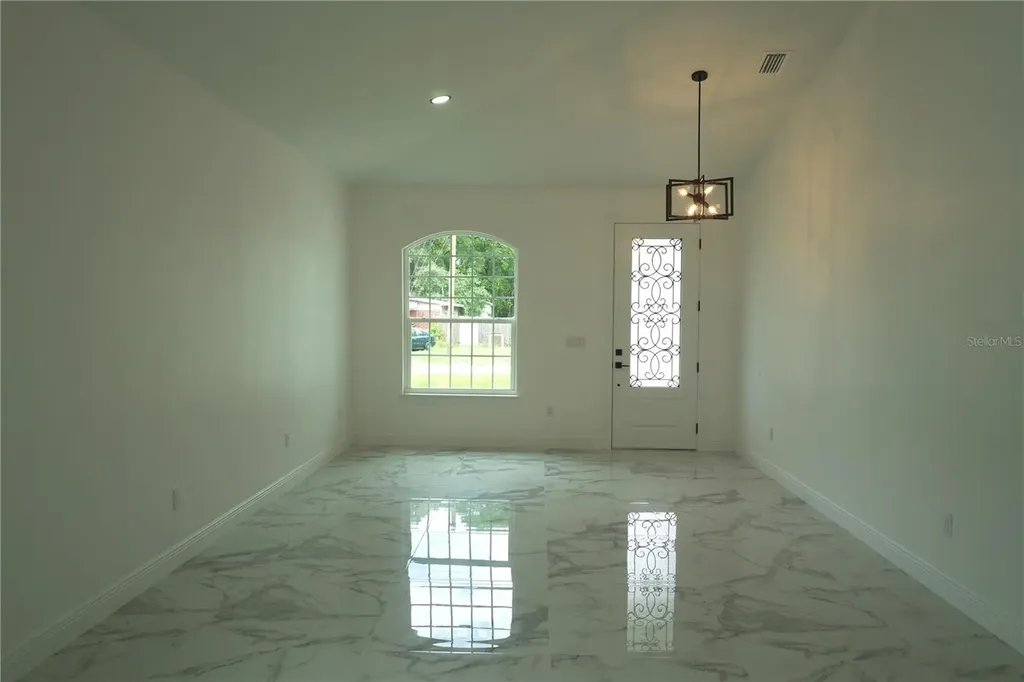 8924 N Orleans Avenue Tampa FL 33604