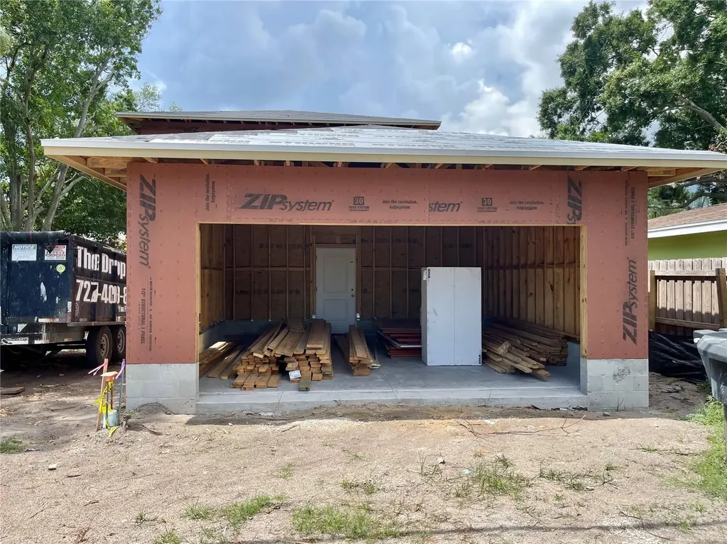 721 47th Avenue N St Petersburg FL 33703